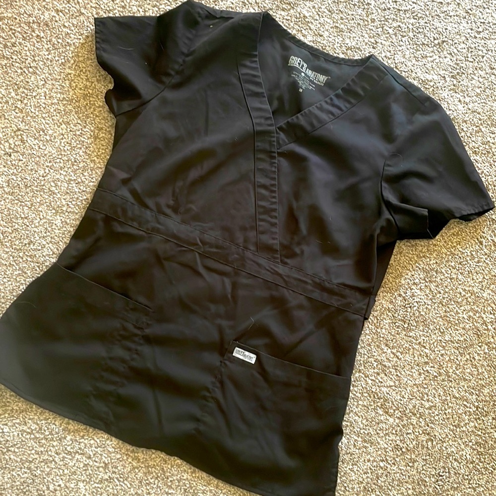 Greys anatomy scrub top. Black sz M. GUC